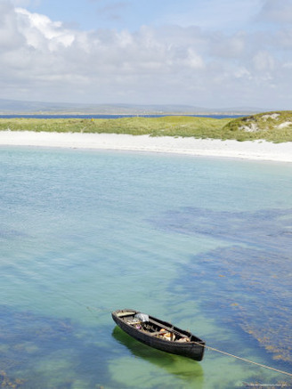 Fishing Boat at Dogs Bay, Connemara, County Galway, Connacht, Republic of Ireland (Eire), Europe